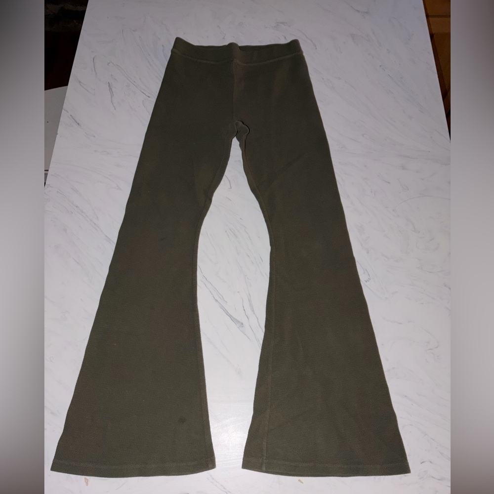 Aerie army green flare tights High rise Leggings sport pants l textured